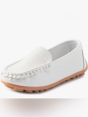 Kids White Slip-On Loafer with Tan Sole nwot
